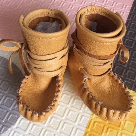 Leather Infant size 3/4 Scout Moccasins - Picture 2 of 8